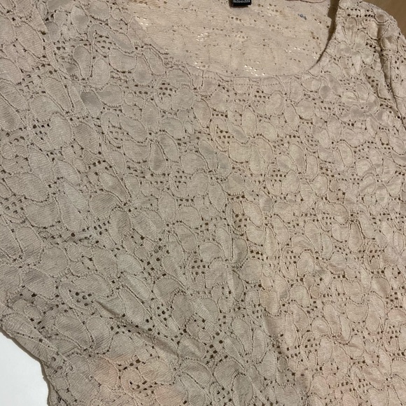 Floral pattern top - Picture 2 of 3